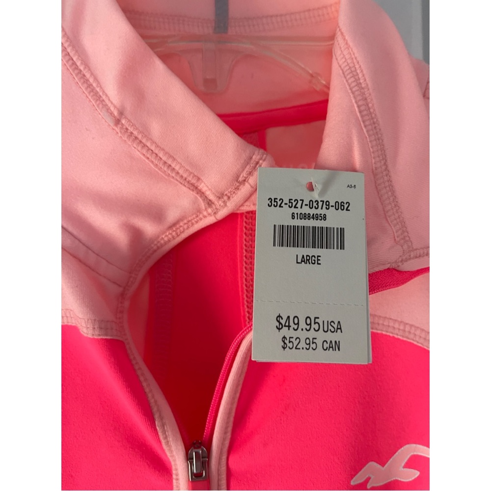 Hollister Sport Activewear Top Large NWT